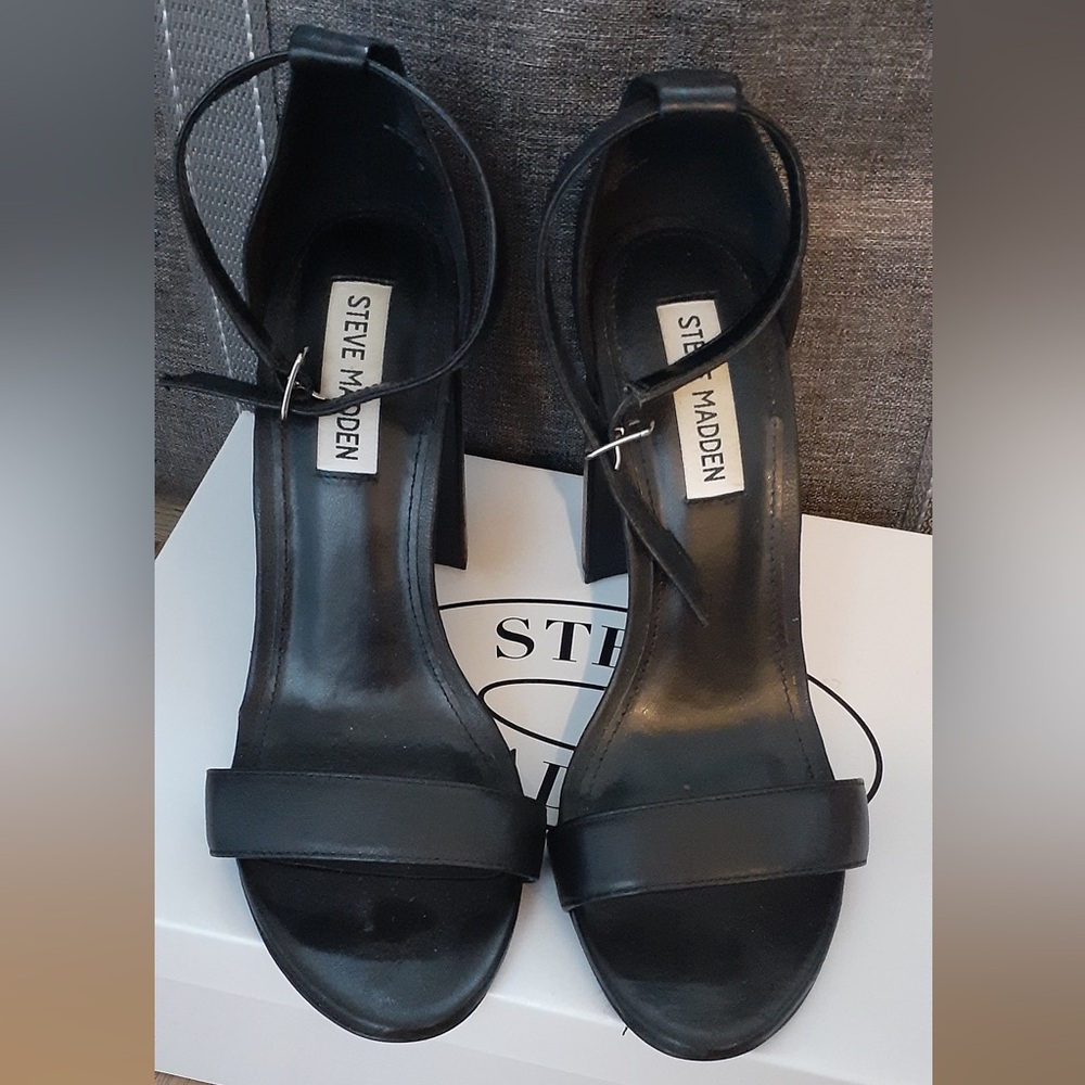 Steve Madden Black Leather Shoes size 8